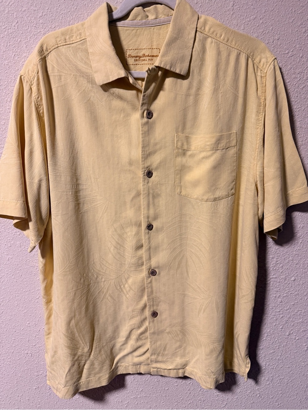 Tommy Bahama Pale Yellow Short-Sleeve Button-Down Camp Shirt Size Medium